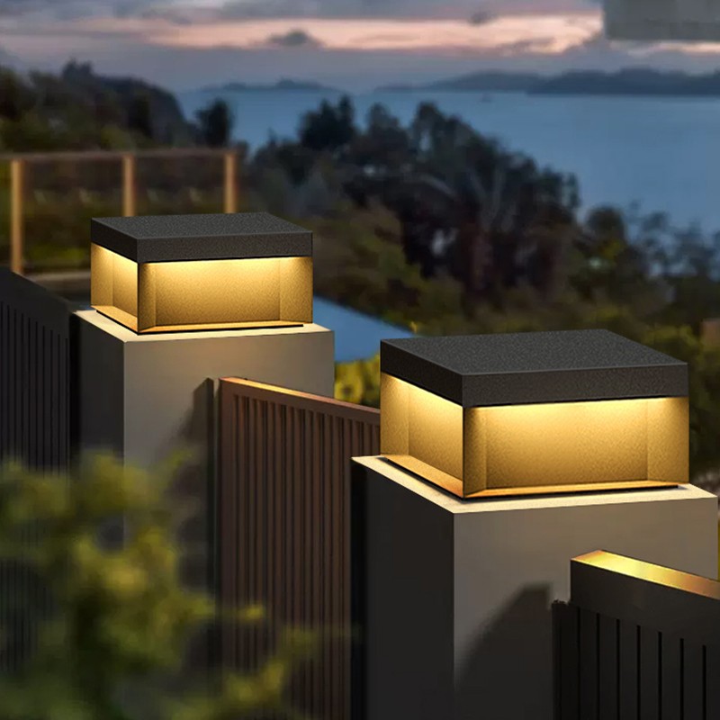Outdoor courtyard lights, villa door pillars on both sides, waterproof garden atmosphere decoration, new solar column headlights