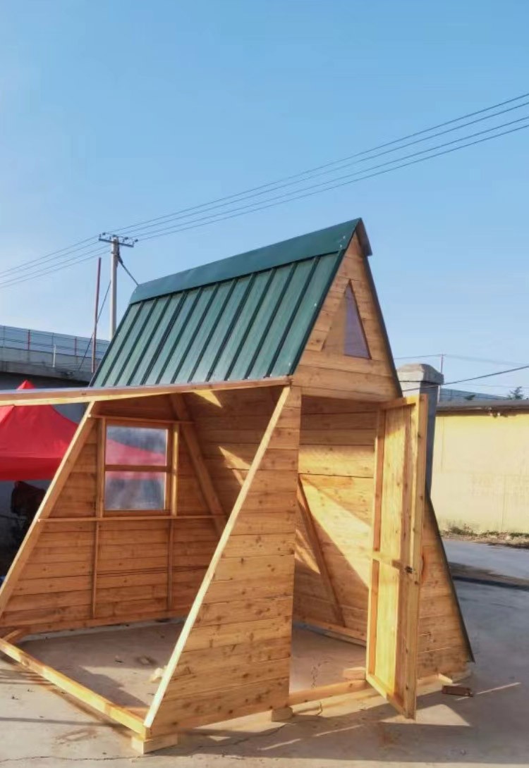 Internet famous scenic spots, farmhouses, homestays, wooden houses, mobile villas, outdoor children's anti-corrosion cabins, triangular treehouses