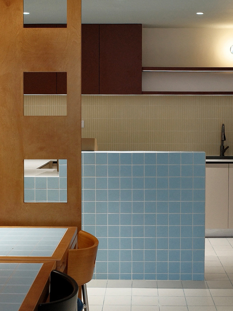 Sky blue checkered mosaic tiles, Japanese style bathroom, kitchen, bathroom wall tiles, creamy beige square tiles
