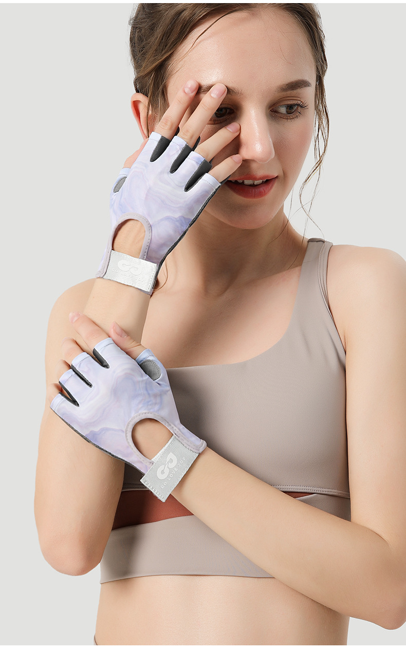 Outdoor cycling gloves, women's yoga training, cycling equipment, anti slip silicone shock absorption, fitness half finger gloves, men's