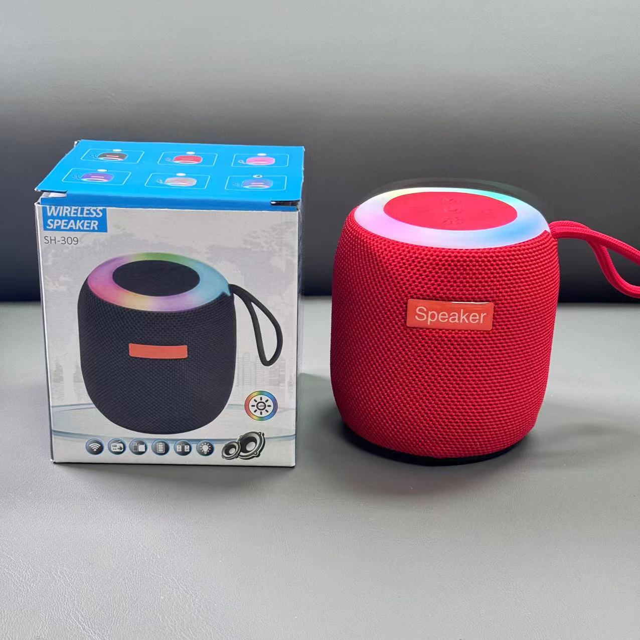 Портативная Bluetooth колонка с защитой IPX4