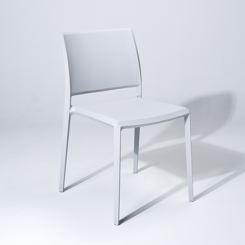 Nordic minimalist chairs can be stacked for home use, living rooms, hotels, kitchens, canteens, plastic backrests, dining chairs, and chairs