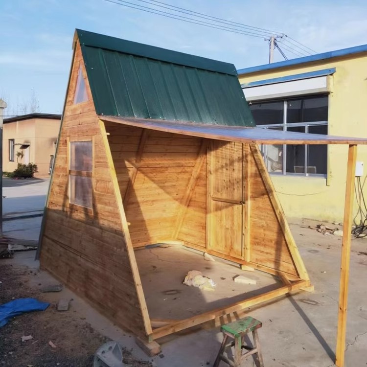 Internet famous scenic spots, farmhouses, homestays, wooden houses, mobile villas, outdoor children's anti-corrosion cabins, triangular treehouses