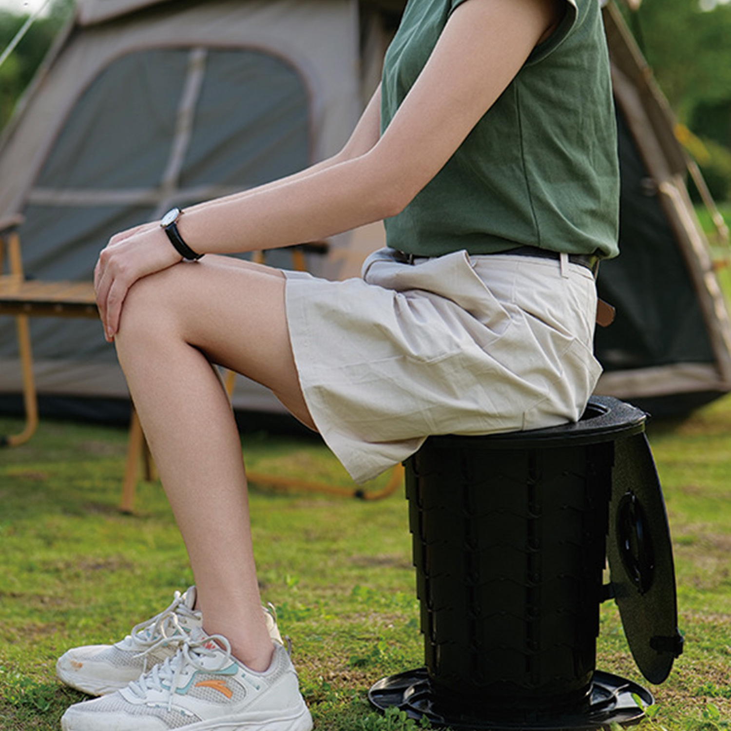 Portable 10th generation folding toilet, car mounted camping emergency toilet, garbage bin, adjustable stool, wholesale