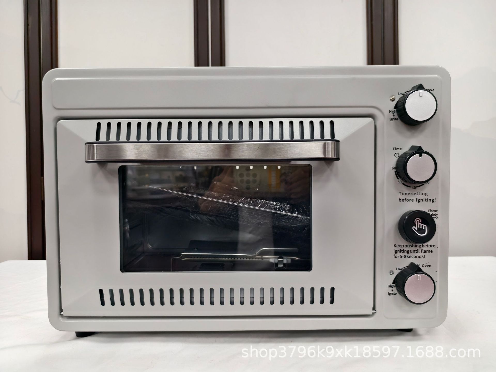 Outdoor multifunctional gas oven, barbecue grill, large capacity baking, small household card stove, camping, portable camping