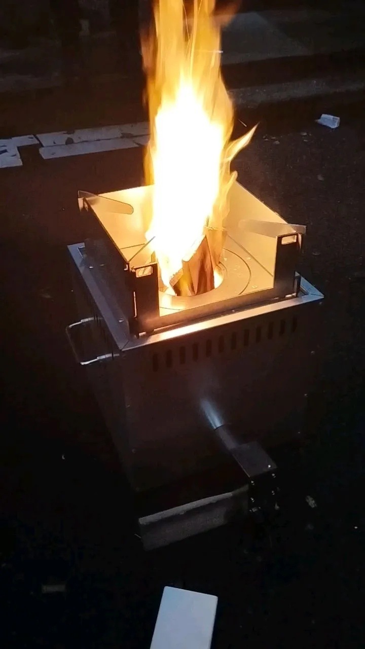 Outdoor firewood stove, travel raging stove, portable new type gasifier, household firewood burning new type of picnic stove