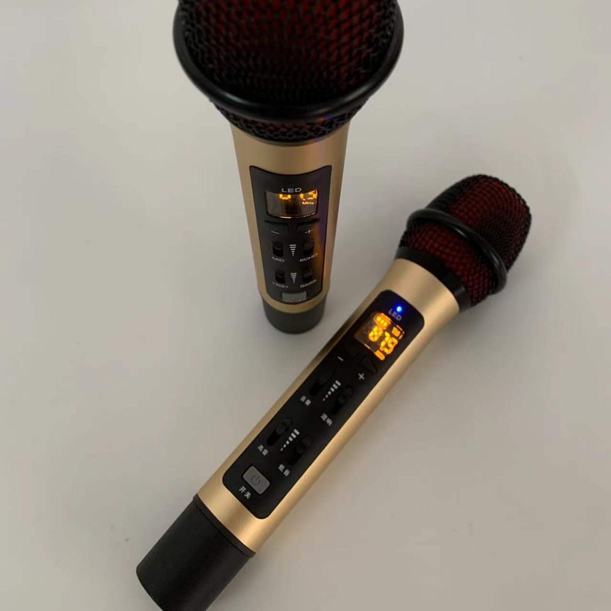 Беспроводной микрофон Chuangxin CX A6 для караоке и смартфонов
