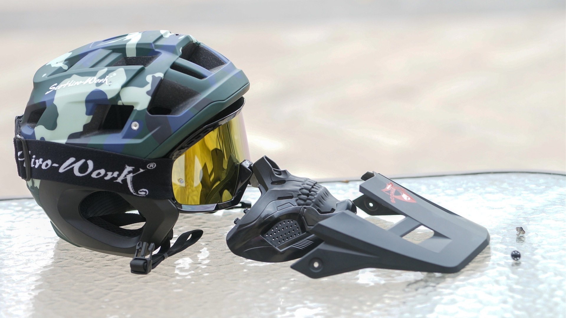 SCOHIROWORK mountain bike DH speed descent BMX ultra light AM off-road crossing off-road helmet full helmet riding helmet