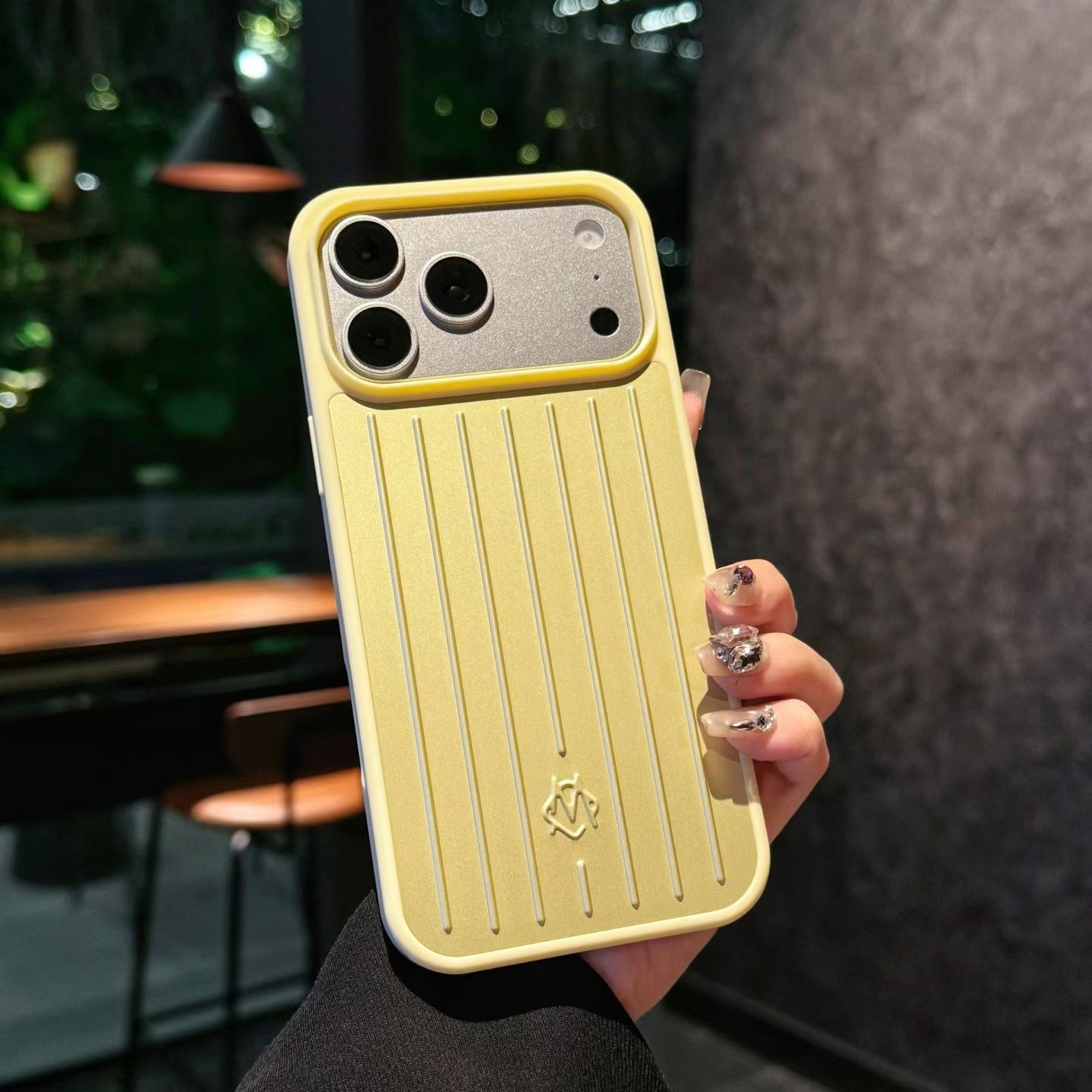 New aluminum alloy Apple/pink luggage case all inclusive, suitable for Apple iPhone 17/16/15/14 phone cases