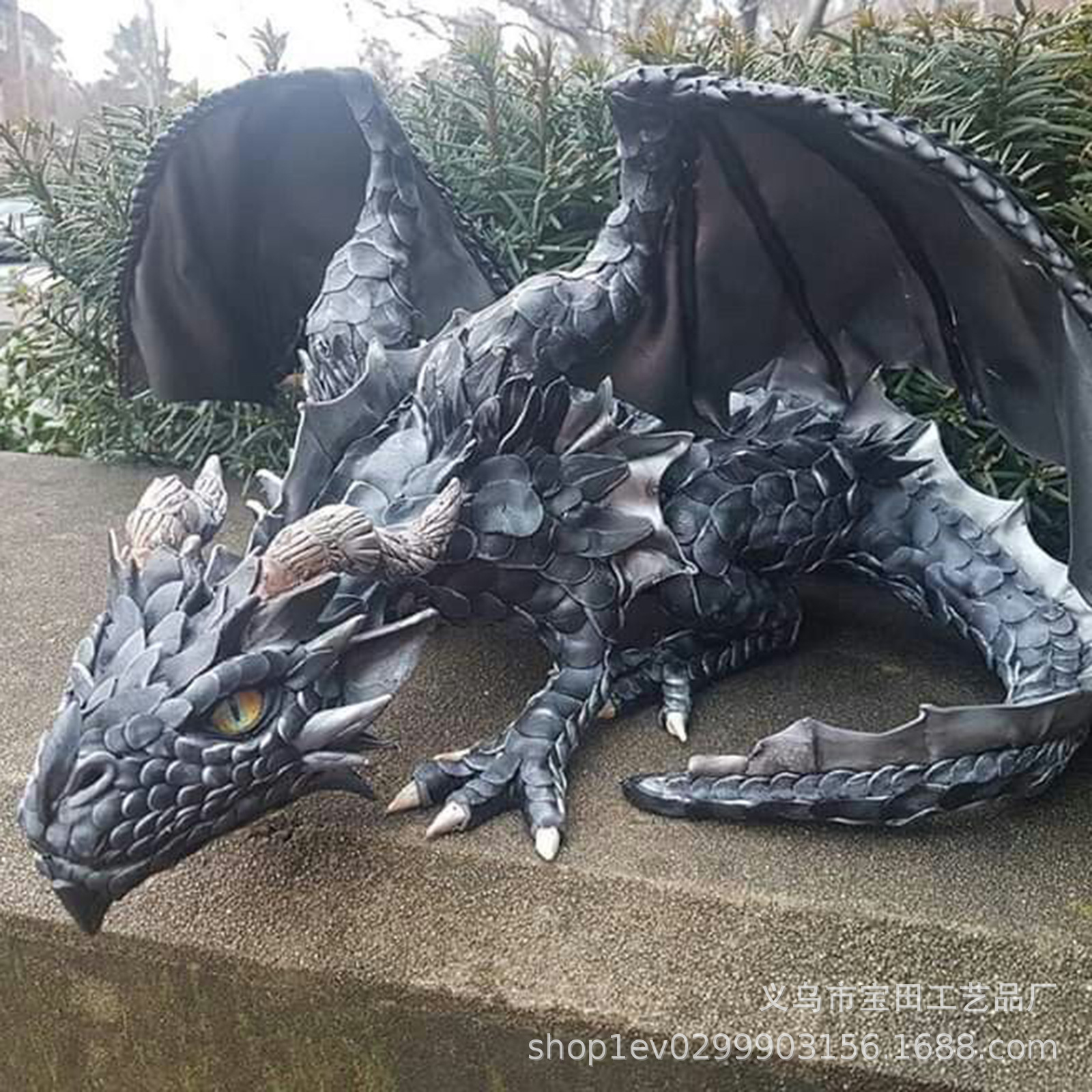 Cross border Garden Outdoor Gothic Dragon Squat Dragon Sleeping Dragon Resin Sculpture Decoration
