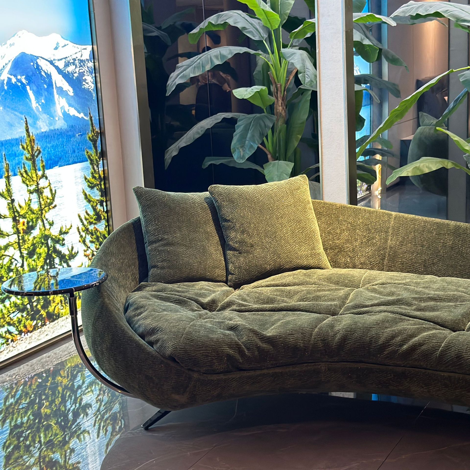 Диван современный минималистичный Kuangyu Furniture KY-C112