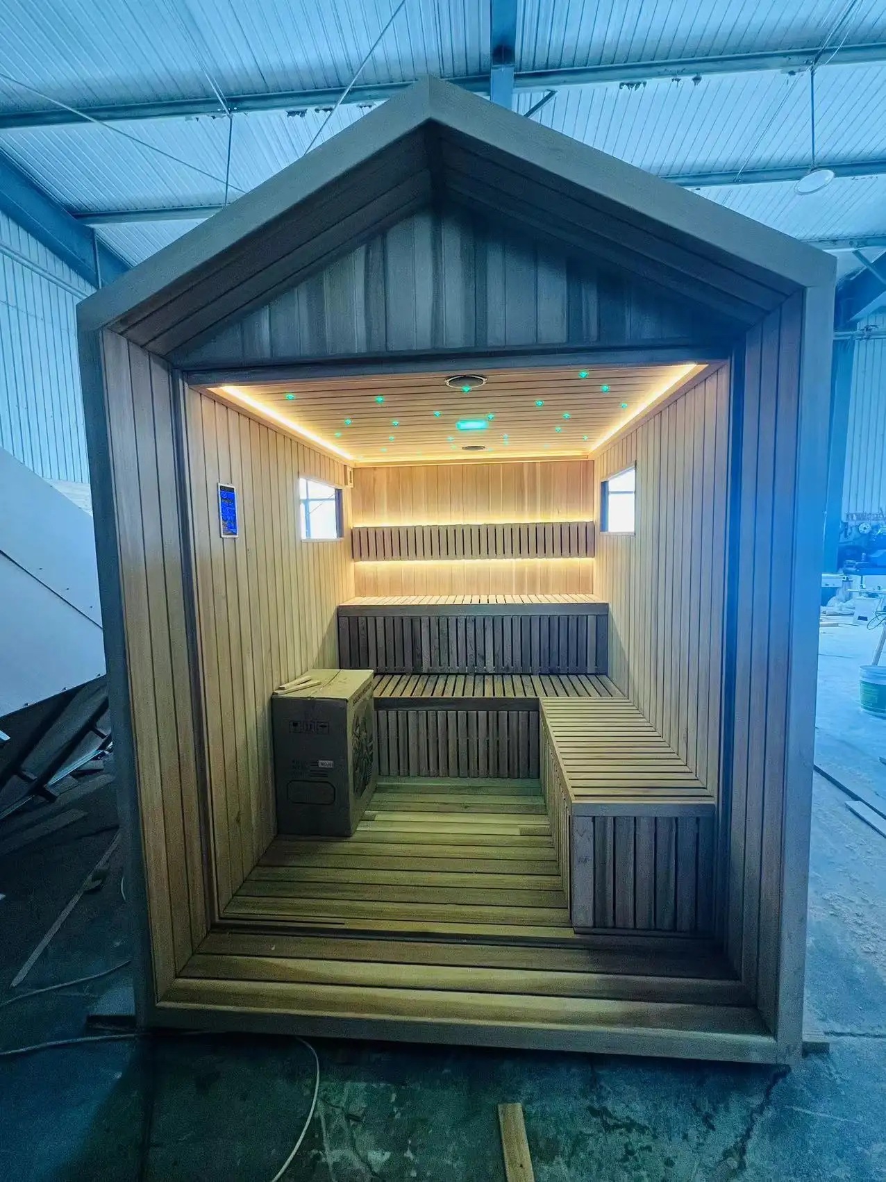 Factory hot selling luxury outdoor sauna room cedar/hemlock wood steam sauna garden cottage