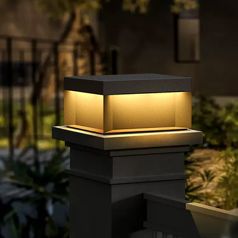 Outdoor courtyard lights, villa door pillars on both sides, waterproof garden atmosphere decoration, new solar column headlights