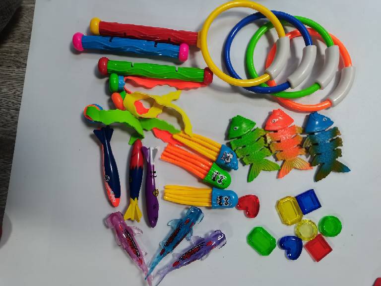 Cross border Amazon diving toys children's swimming pool treasure hunt diving torpedo water ring diamond water play set toys