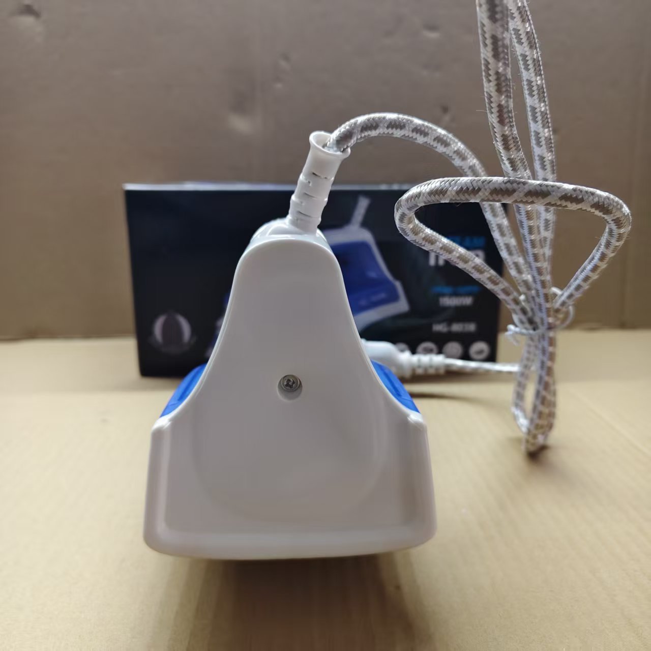 Паровой утюг HG-8038 с регулировкой температуры