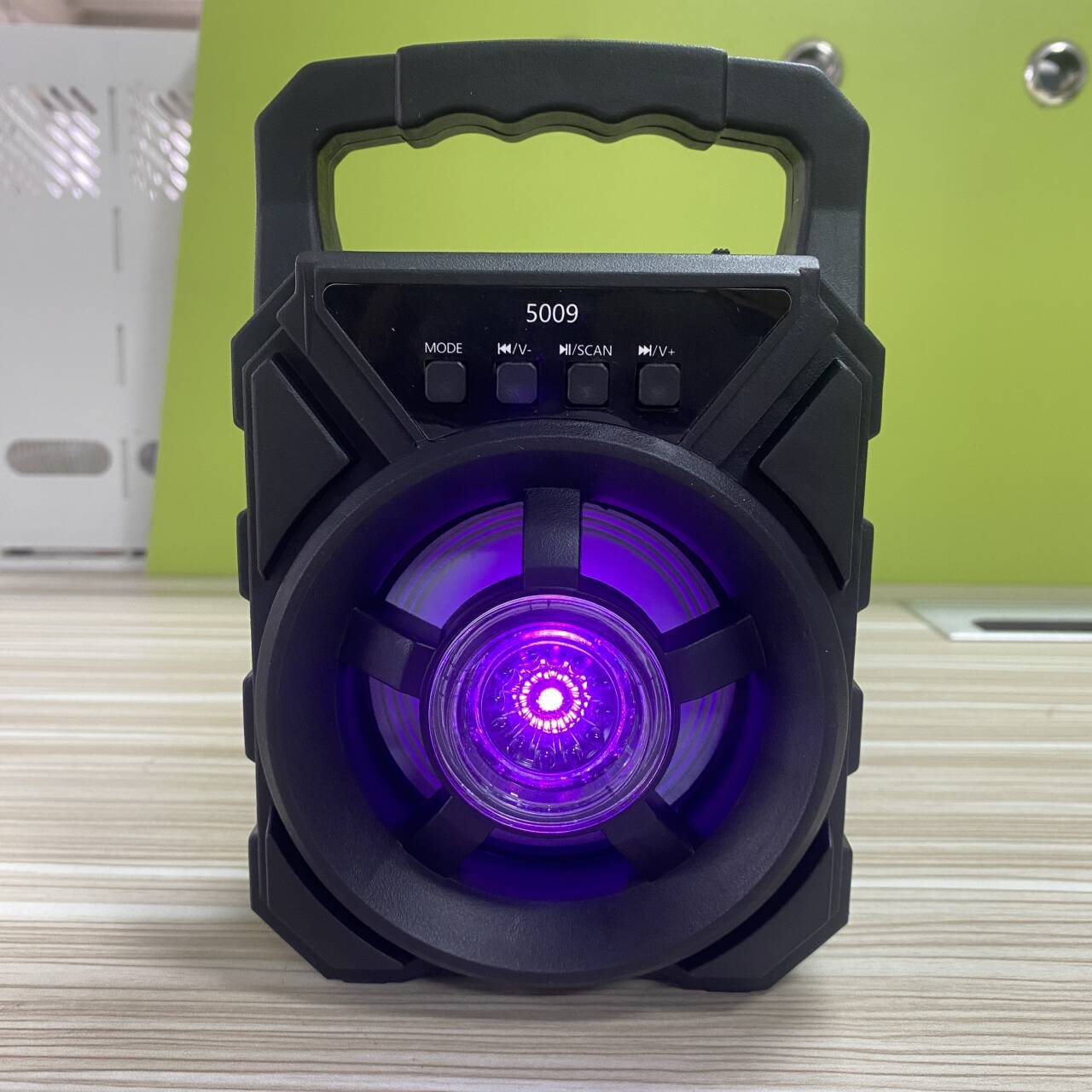 Портативная Bluetooth колонка модель 5009 (3 дюйма)