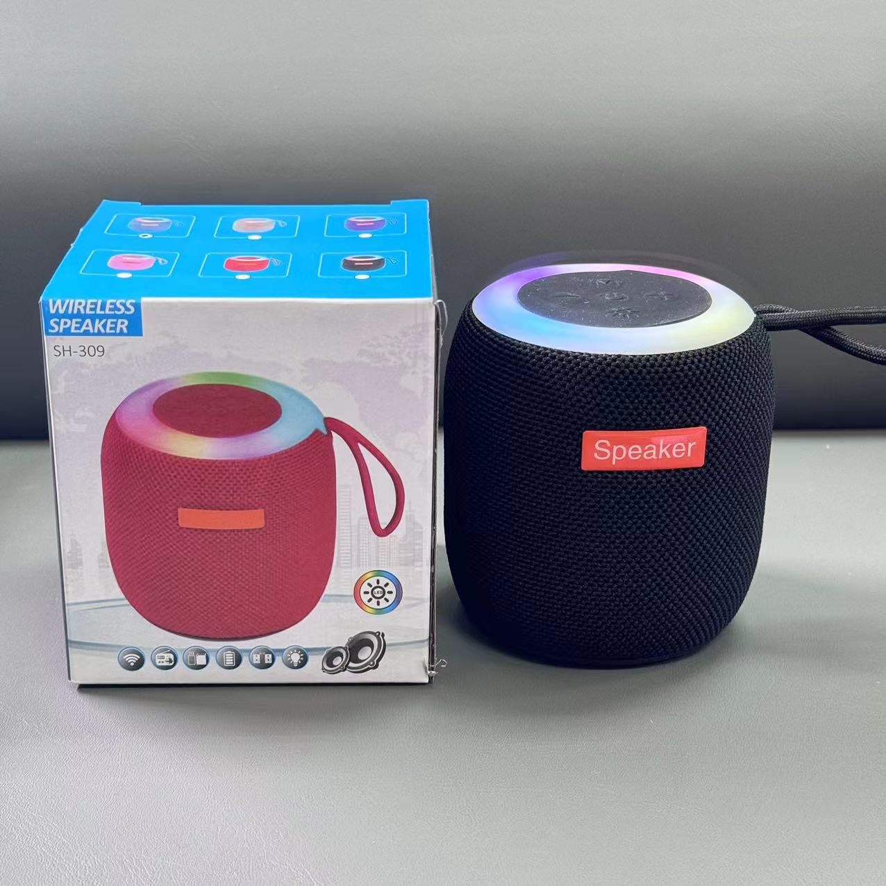 Портативная Bluetooth колонка с защитой IPX4