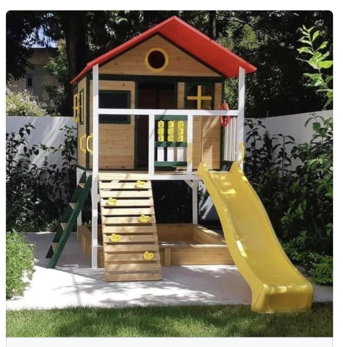 Customized wooden house anti-corrosion wooden cabin solid wood cabin courtyard kindergarten outdoor homestay house decoration for children