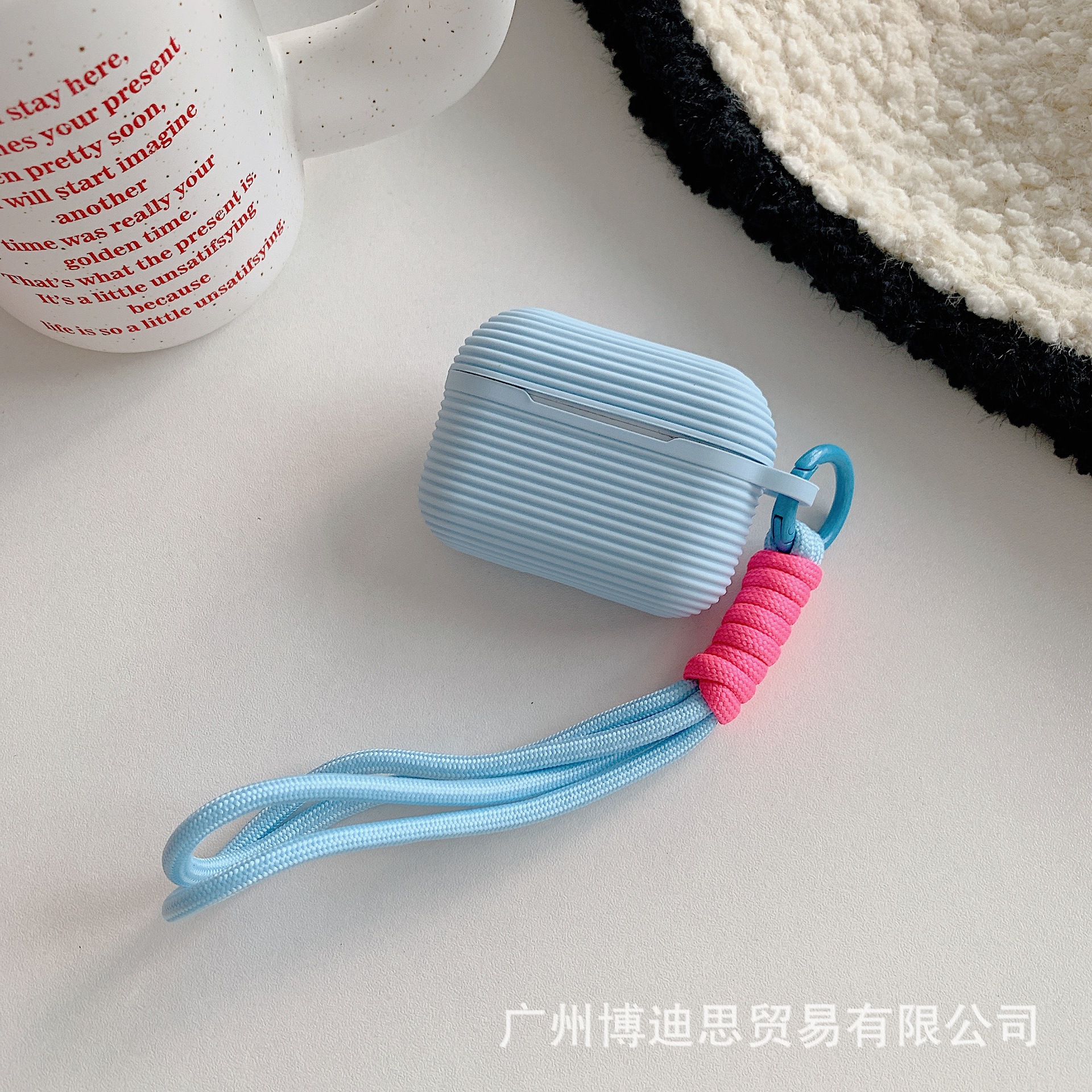 硅胶苹果耳机套软硅胶带手绳airpods2025pro3耳机壳手绳肤感软壳