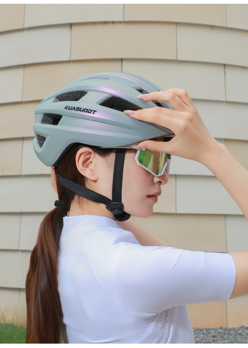 Bicycle Windbreak Helmet Riding Mountain Road Helmet Men's and Women's Safety Helmets Integrated Breathable Bicycle Outdoor Equipment