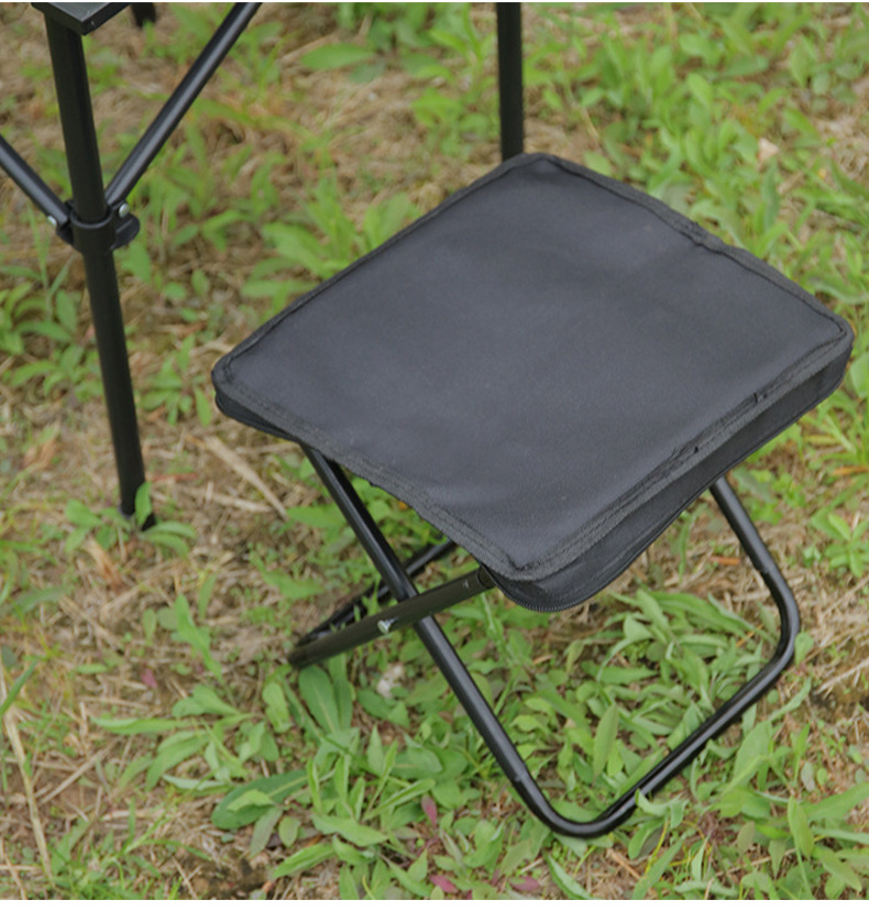 Manufacturer's straight folding stool, high-speed rail, subway, travel, portable stool, outdoor camping, barbecue, fishing, ponza