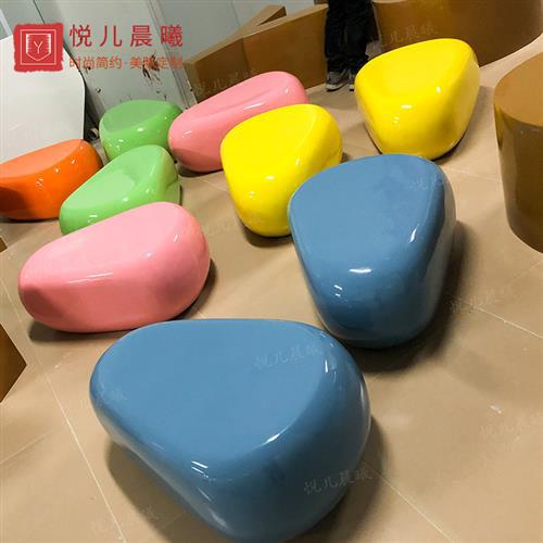 Дизайнерская скамья-галька Tangjing XJ из стеклопластика