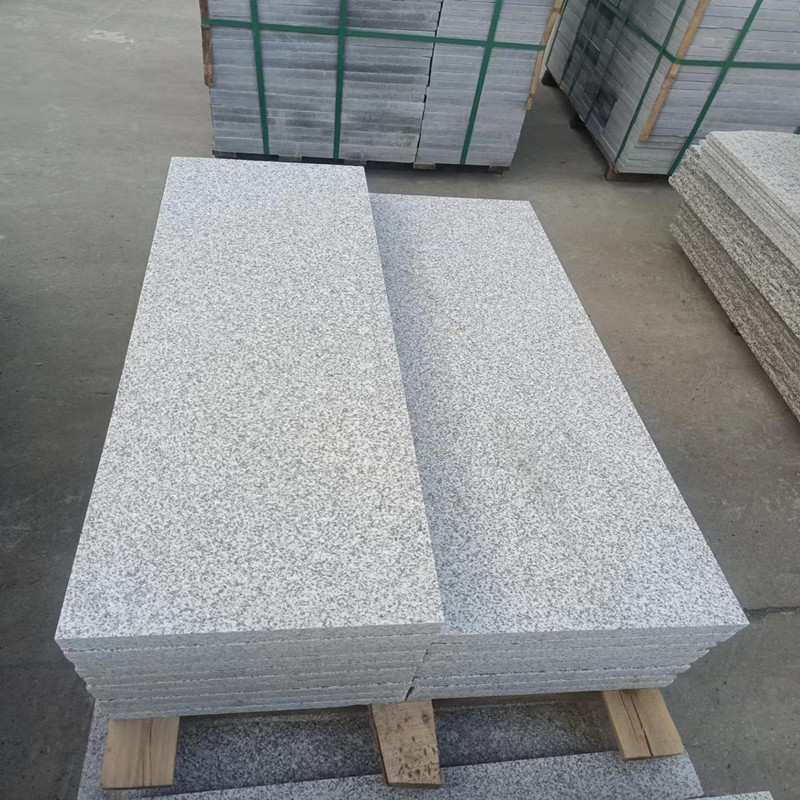 Бордюр гранитный из зеленого серого камня Gofu Stone