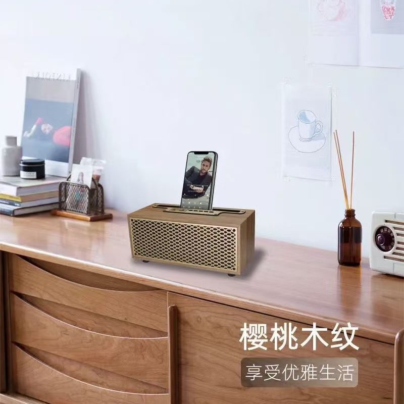 Беспроводная Bluetooth колонка с деревянным корпусом и подставкой для смартфона