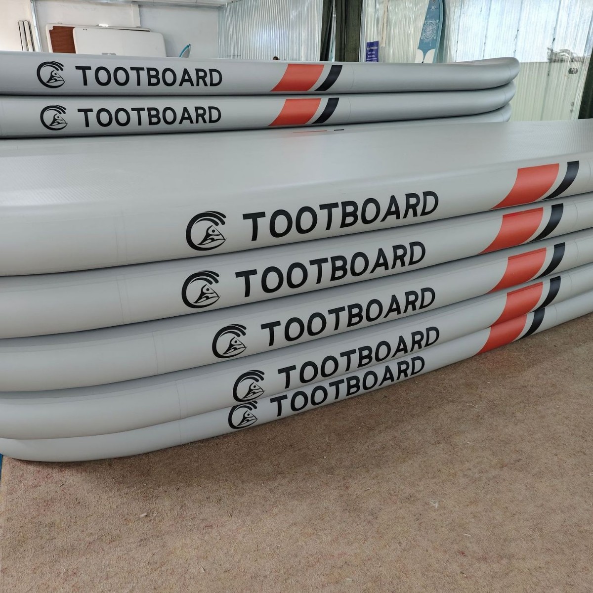 Inflatable 5.5-meter bus paddle board, standing multi person paddle board, popular PVC material inflatable paddle board in scenic spots