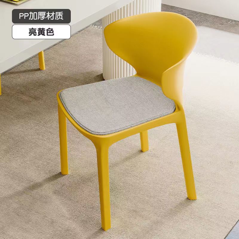 Modern minimalist dining chairs, household chairs, cow horn chairs, plastic chairs, leisure chairs, thickened adult backrest plastic chairs