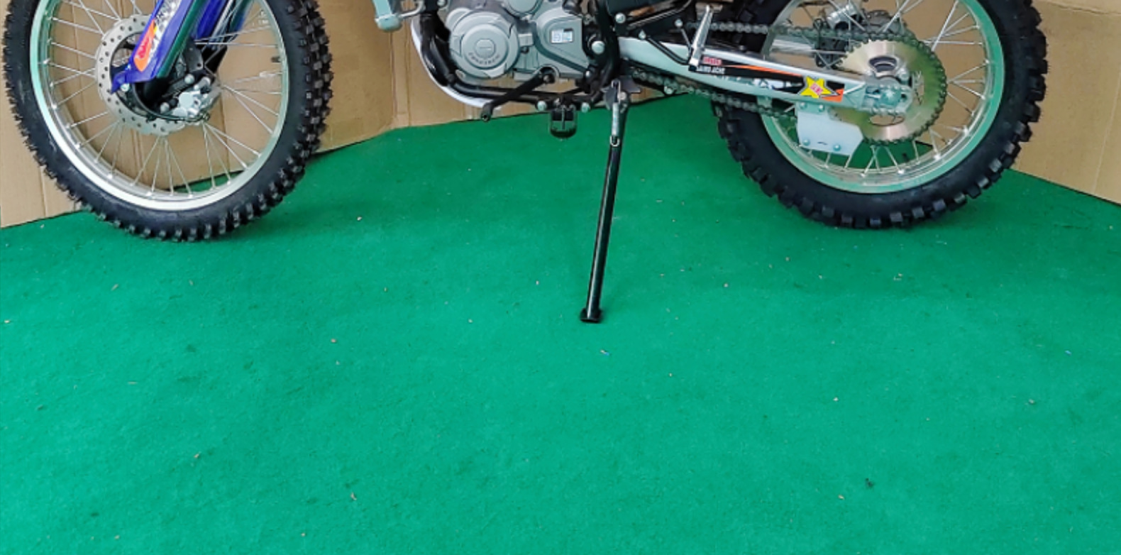 Мотоцикл кроссовый Qifu R8 250CC