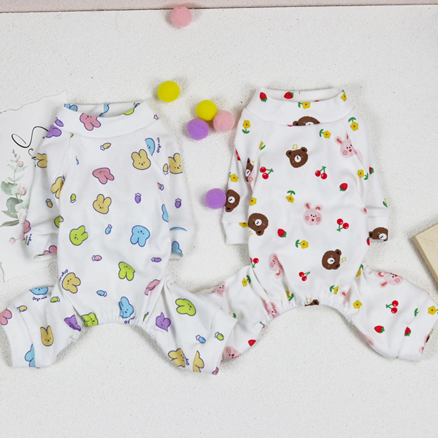 2022 г. Педанная собака плюшевая одежда Pet Pet Four -Leg Clothing Cotton Spring и летняя Новая 22 Хлопковая домашняя одежда