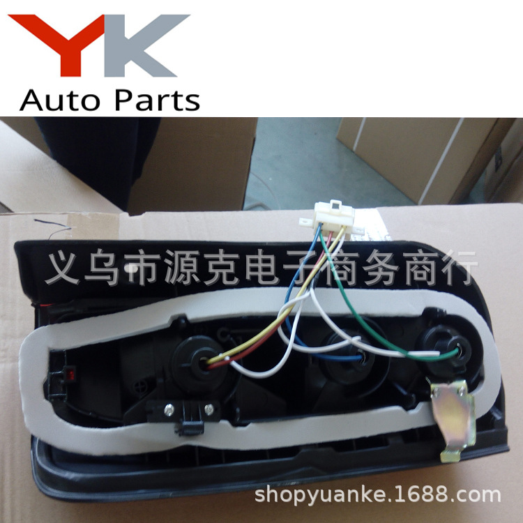 Подходит для Toyota Hiace 1989-2004, оригинальный задний фонарь HIACE 212-1951, трехцветный задний фонарь Hiace