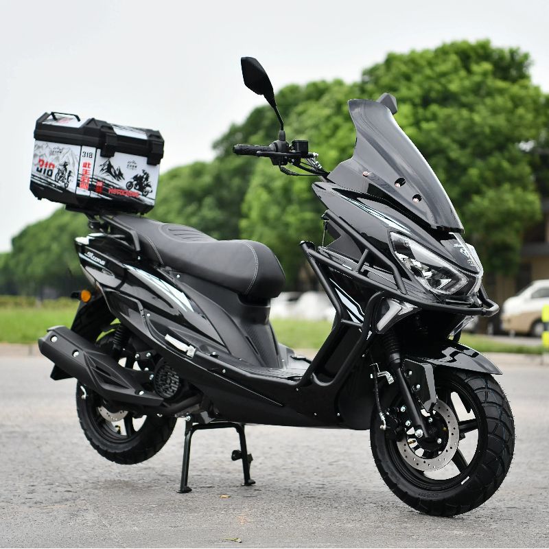 Совершенно новый скутер Sabertooth Tiger 150c можно приобрести с четырехцилиндровым электровпрыском, экономящим топливо двухколесным домашним заводом оптом.