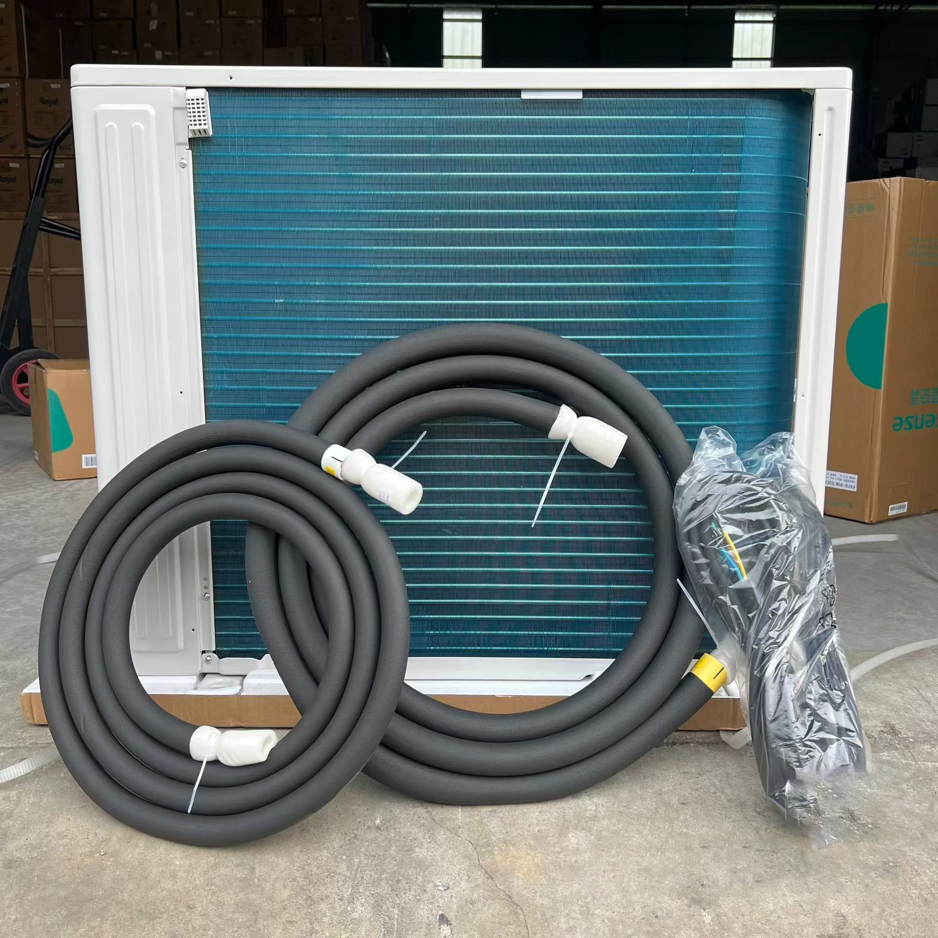 Инверторный кондиционер Hisense FKFR-120GW/B5EзEA