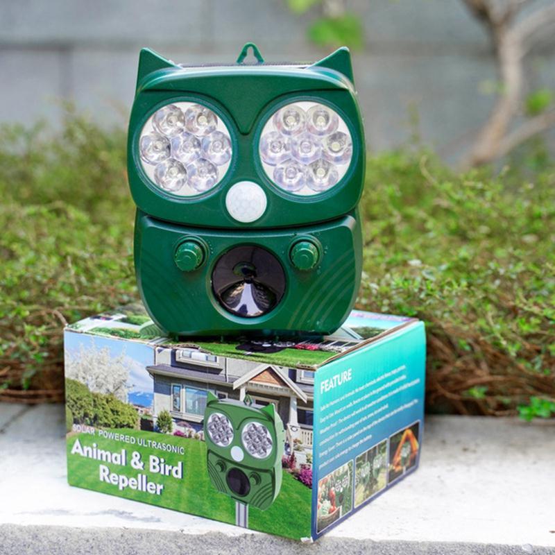 Outdoor waterproof solar ultrasonic drive for cats, dogs, birds, bats, snakes, yellow weasels, wild boars, animal farms, and other animals