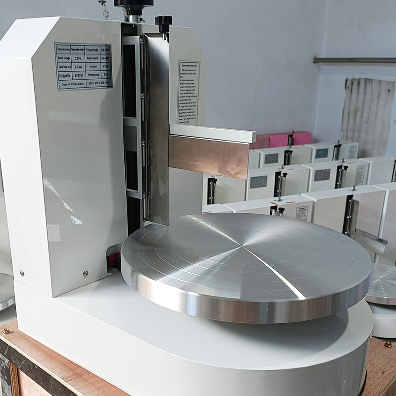Birthday cake spreading machine, cream food machine, baking equipment, household small automatic cake spreading machine