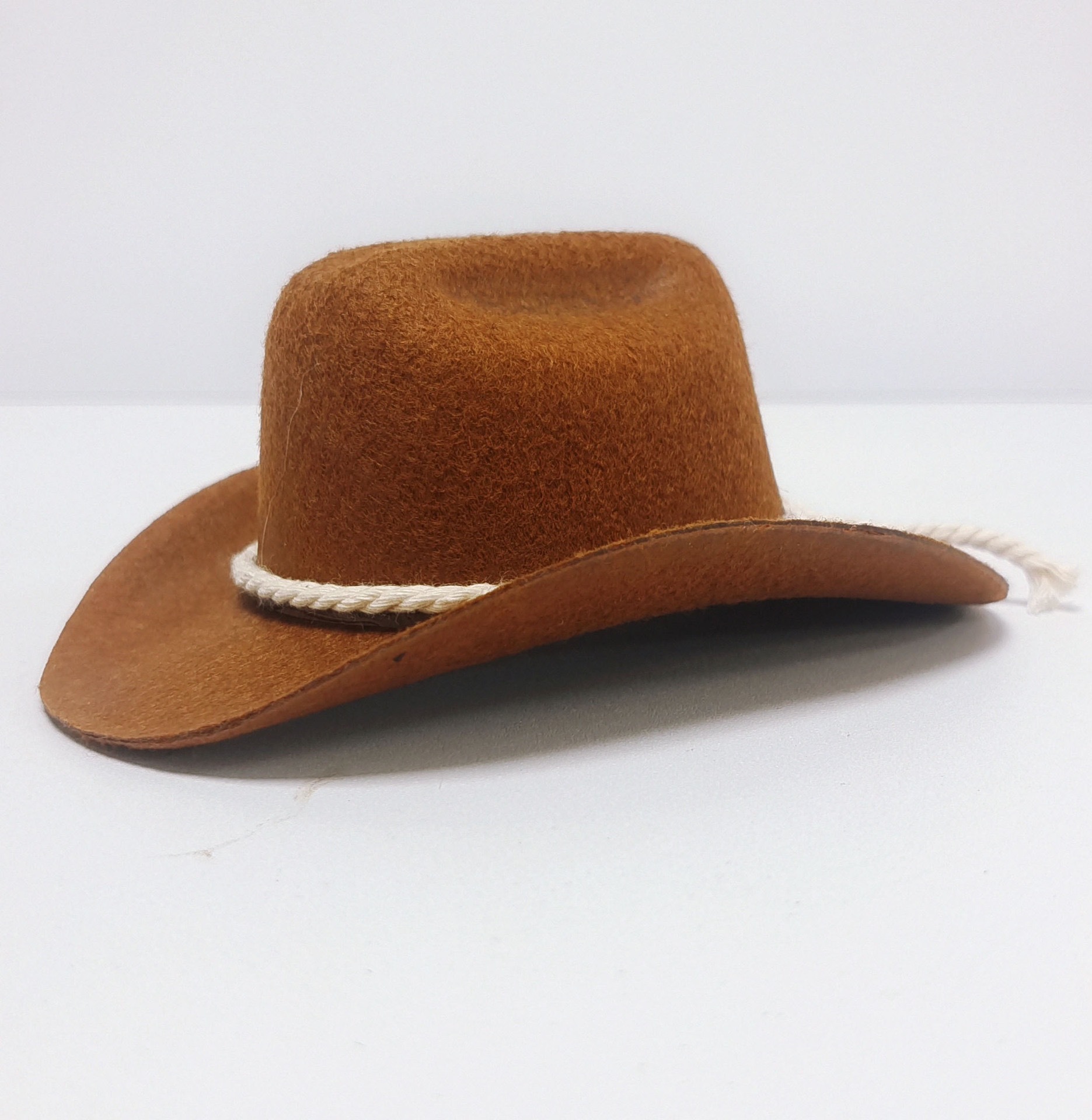 Новый кросс -париона мини -джинсовая шляпа маленькая кошачья и собачья шляпа вечеринка праздничная шляпа