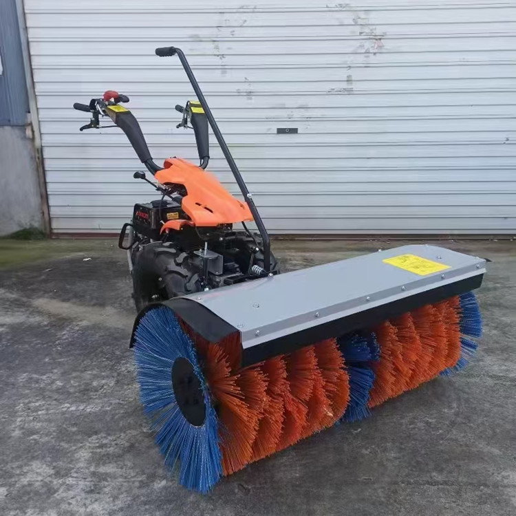 6.5 horsepower gasoline 1-meter wide snow blower, spiral small snow sweeper, snow blower in Jilin region