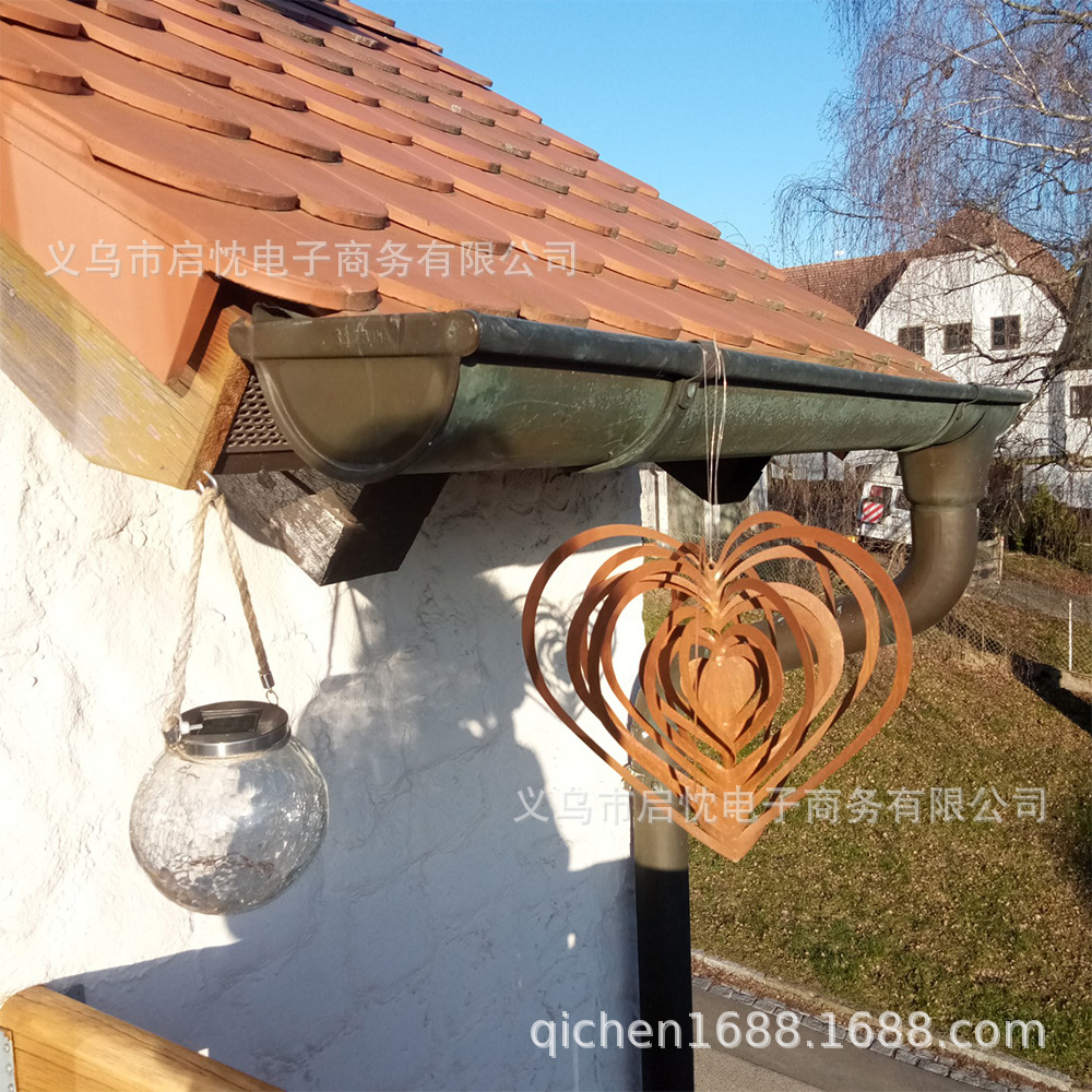 Factory direct sales supply Amazon independent station rusty metal wind chimes 3D heart wind chimes garden outdoor decoration