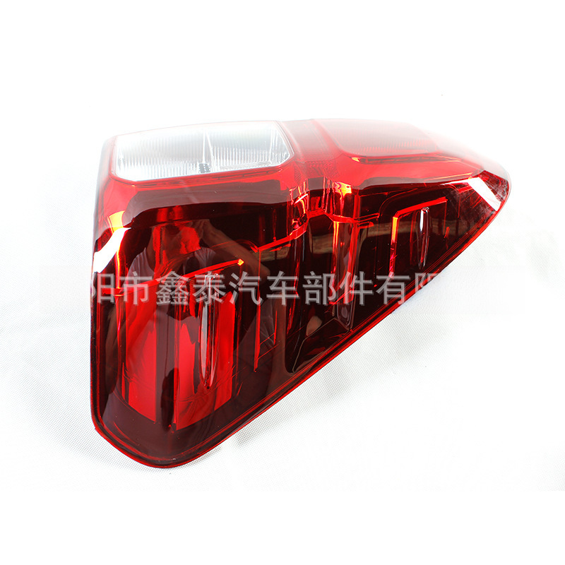 Применимо к Toyota Hilux 15 Revo правый привод хвостовой светильник Picca Modified Hylax Car Tail Lights
