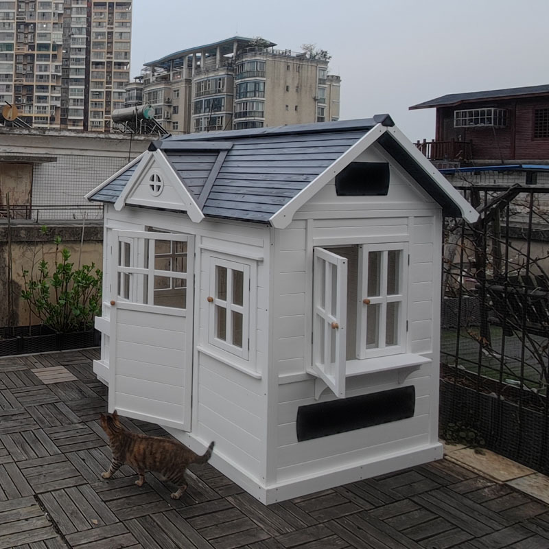 Factory direct sales wooden house, children's outdoor game house, small wooden house, tree house, rain and sun protection, amusement park, children's game room
