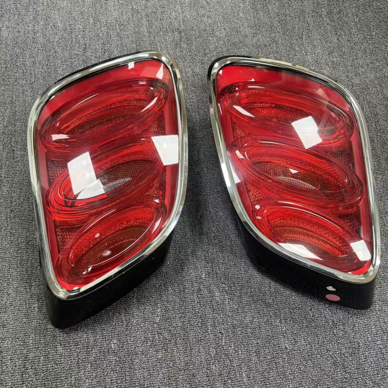 Подходит для задних фонарей Bentley Mulsanne Flying Spur Continental GT 3Y0 945 096 P 3Y0.945.095.P