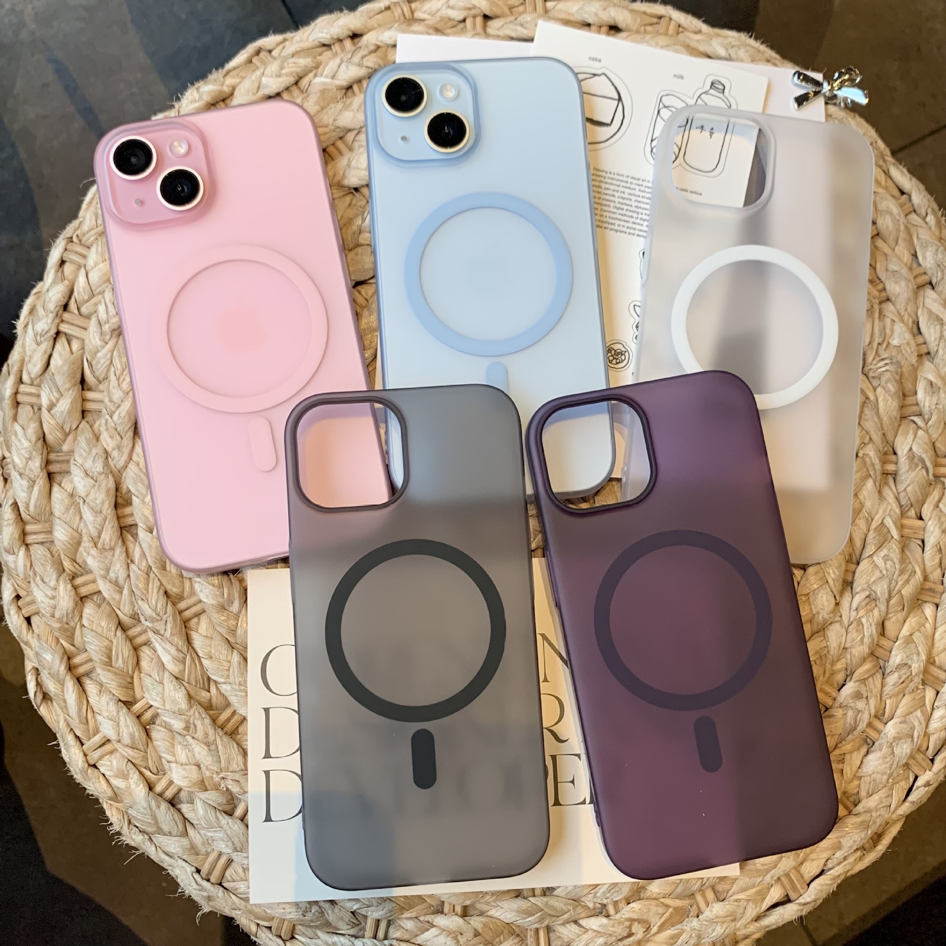 超薄冰雾适用苹果17肤感磁吸手机壳iPhone16promax磨砂防摔保护套