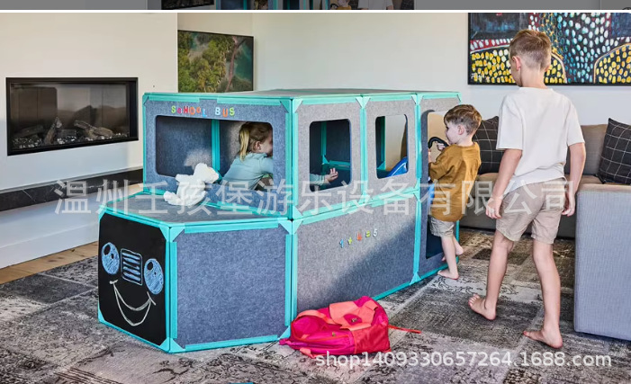 Детский магнитный строительный набор Attraction (тканевый, 18-33 деталей)