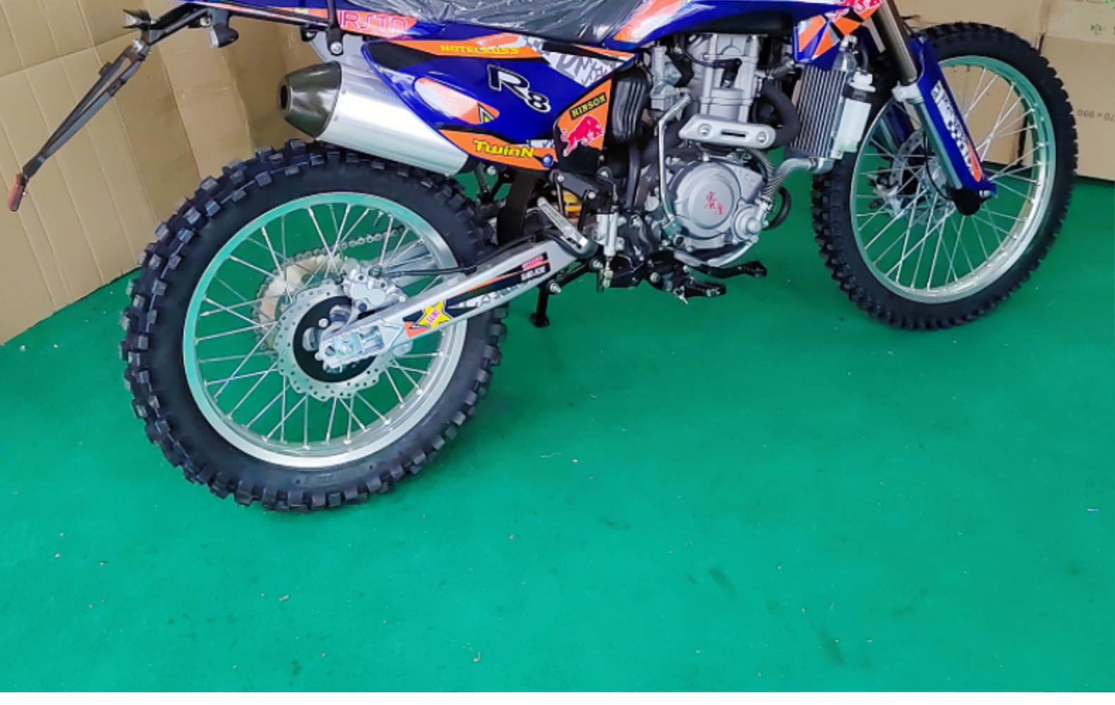 Мотоцикл кроссовый Qifu R8 250CC