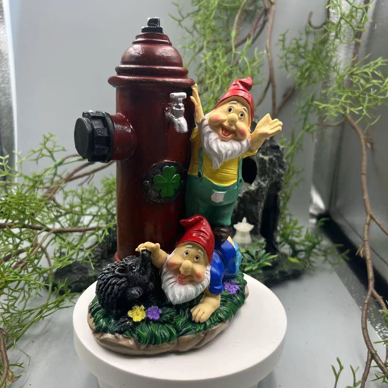 Cross border hot garden decoration, fire hydrant, dwarf resin ornament, outdoor courtyard, creative landscape sculpture, outdoor