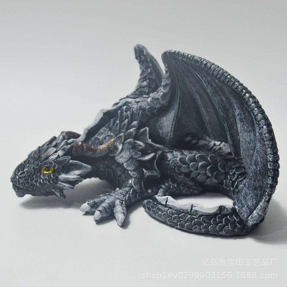 Cross border Garden Outdoor Gothic Dragon Squat Dragon Sleeping Dragon Resin Sculpture Decoration