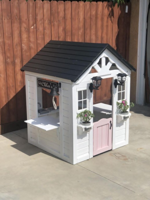 Customized wooden house anti-corrosion wooden cabin solid wood cabin courtyard kindergarten outdoor homestay house decoration for children