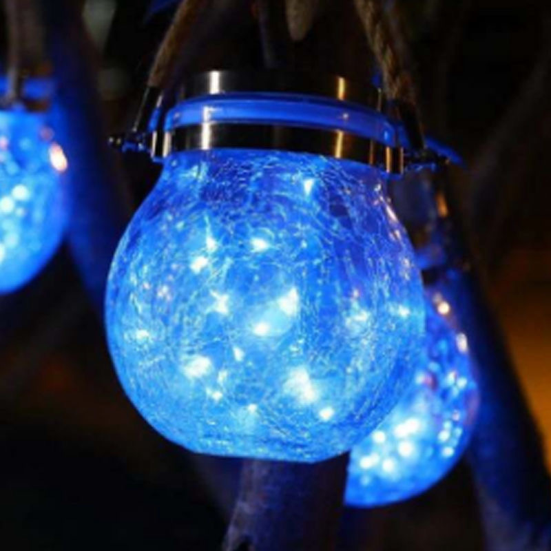 Solar powered cracked lights, outdoor courtyard gardens, internet famous small courtyard landscaping, balcony atmosphere decoration, hanging tree lights